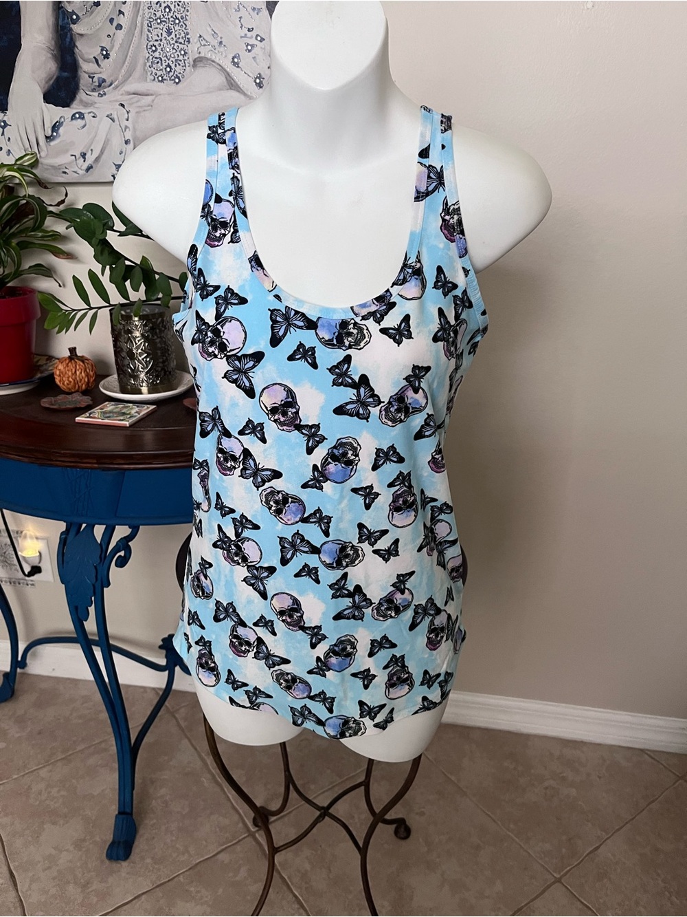 No Boundaries Skull & Butterfly Tank top - M